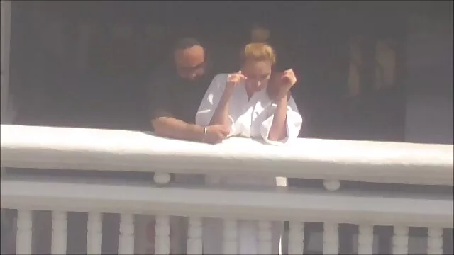 ピアス女の子ストロークの乳首 女 の sex 動画
