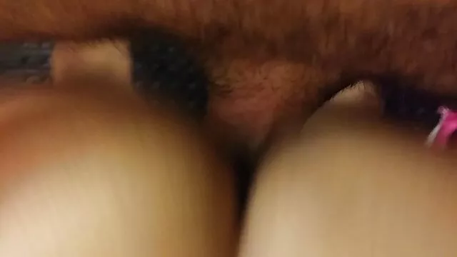 庭の美しいロシア語 女の子 sex 動画