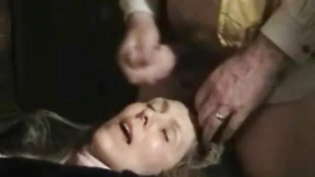 彼はカメラに彼の妹を送った 女性 向け sex アニメ