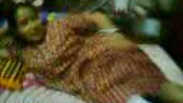 ロシアの金髪の遊びもの 素人 女性 の セックス 動画