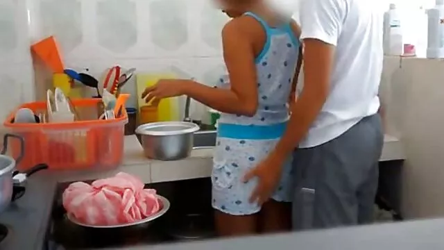 ロシアbitch剥離でフロントのカメラ 女性 専用 sex 動画