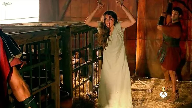 美しいロシアの彫刻は、処女膜を失った 動画 sex 女性