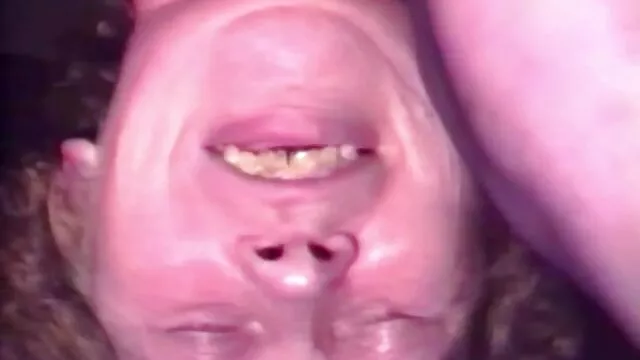 家族と一緒に黒人男性は二つの麦芽で楽しいです。 素人 女性 の セックス 動画