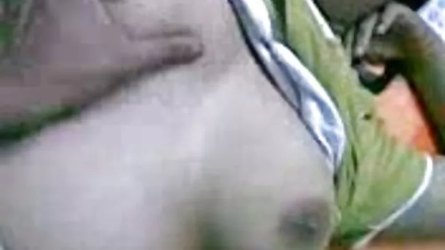 羊飼いは、濡れた深い木を愛しています sex 女性 用 動画