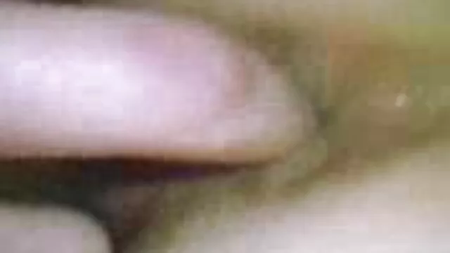 黒警察は路上で二人の男を逃れる 綺麗 な 女 の セックス 動画