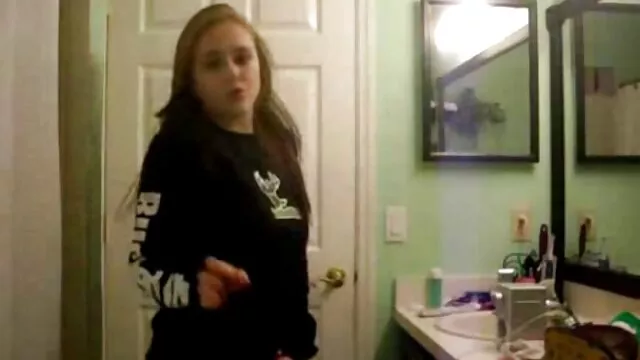 ロシア黒strokingオン彼女の 無料 女性 セックス 動画