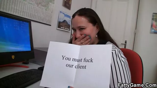 ボーナスの友人に座って毛 女性 の セックス 動画