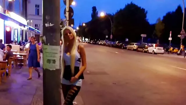 ロシアのポルノ、彼女の兄弟とお金のために性交 せっくす 動画 女