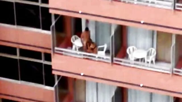 非常に大きな 女の子 sex 動画